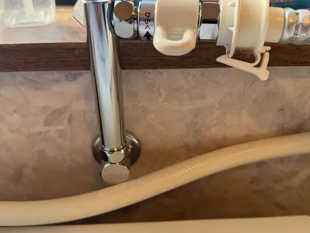 壁ピタ水栓交換